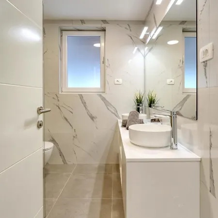 Fjaka Сasa de vacaciones Pridraga