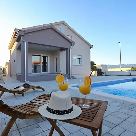 Fjaka Vakantiehuis *