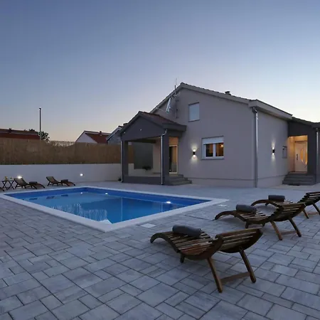 Vakantiehuis Fjaka *