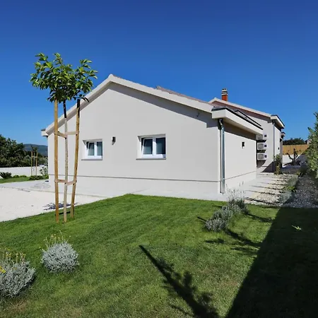 Fjaka Vakantiehuis Pridraga