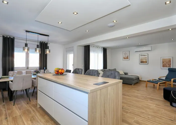 Сasa de vacaciones Fjaka