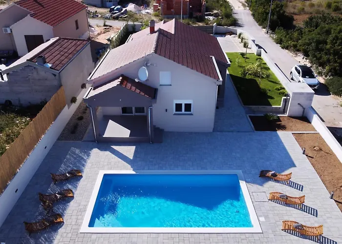 Сasa de vacaciones Fjaka *